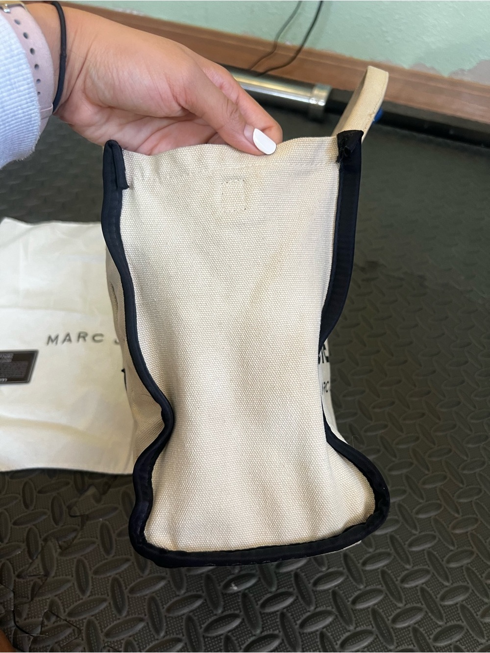 Marc Jacobs Cream Canvas Tote Bag | Black Logo | Minimalist Y2K - Picture 16 of 16
